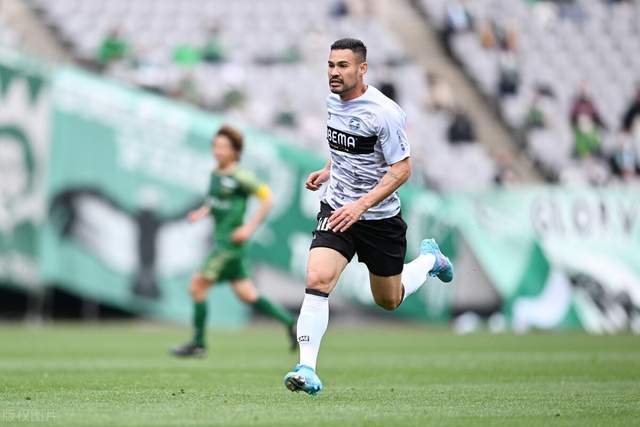 15岁少女狂轰27分24篮板！女篮新星庞云舒崭露头角